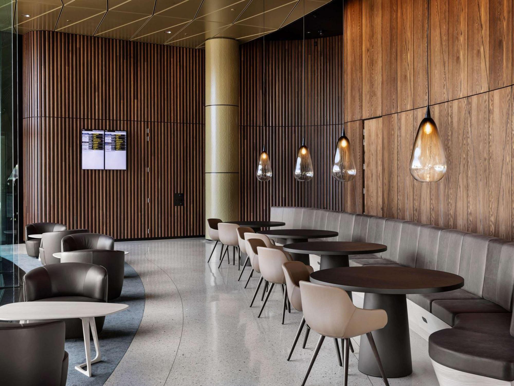 Pullman Auckland Airport Hotel ภายนอก รูปภาพ The lounge at London Heathrow Airport