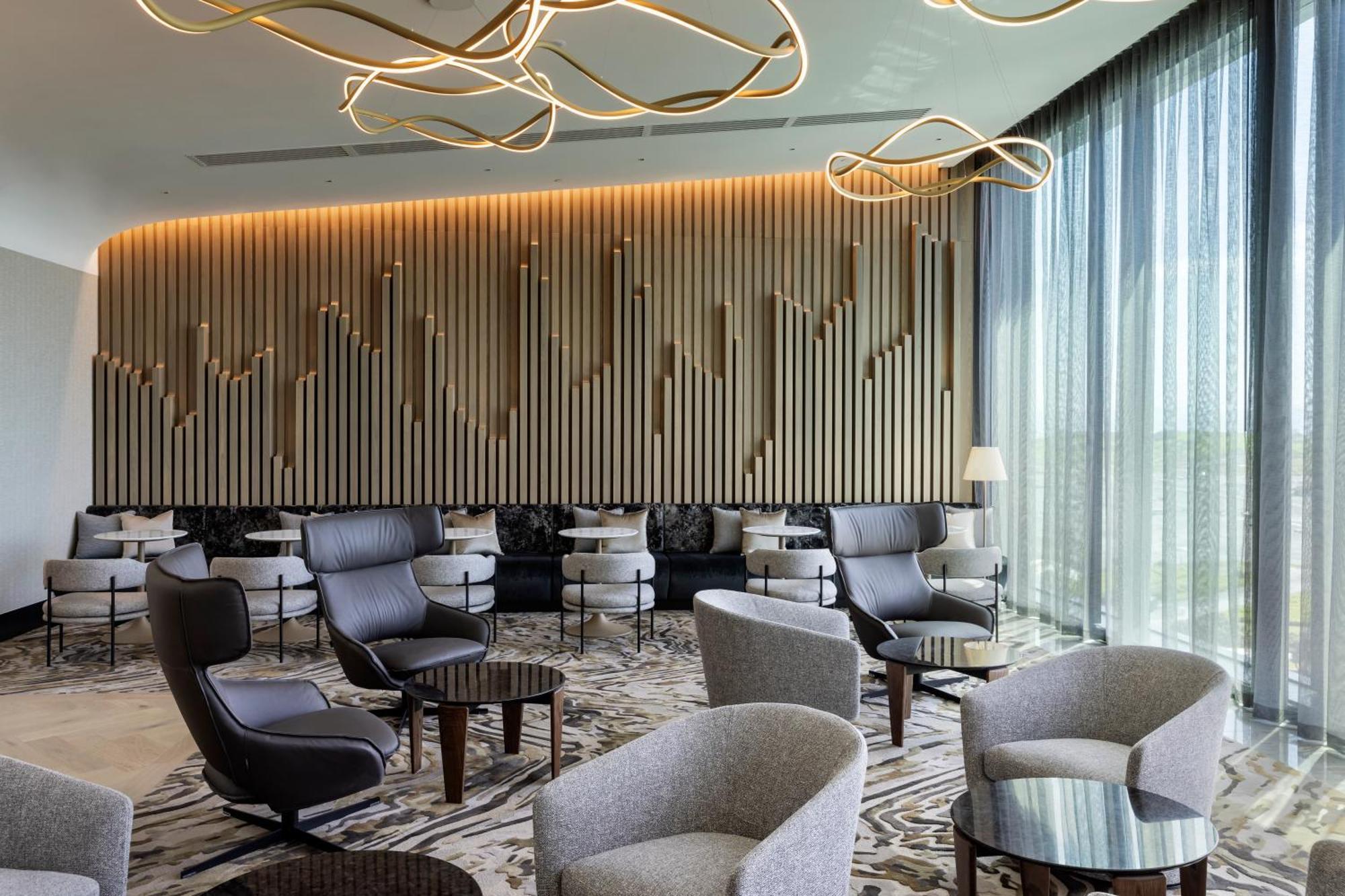 Pullman Auckland Airport Hotel ภายนอก รูปภาพ The lounge at the airport